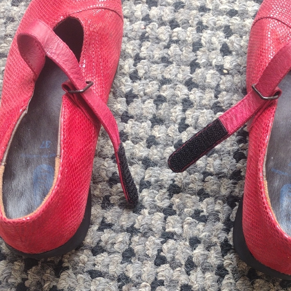 Wolky Red Leather Mary Jane Flats - Picture 8 of 9
